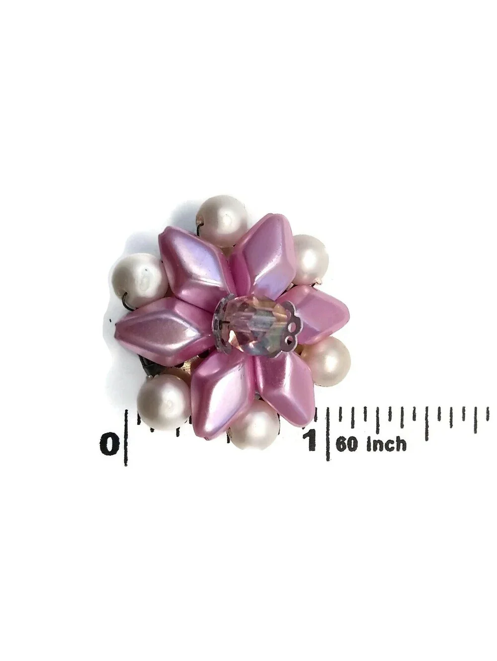 VTG JAPAN Plastic White, Faux Pearl and Purple Colored Flower Clip on Earrings.